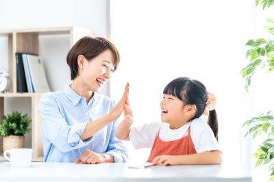親