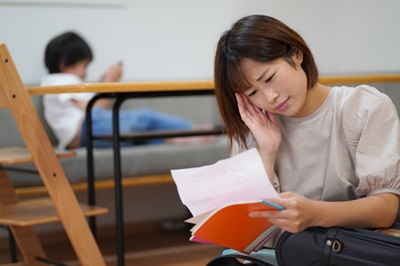 勉強きらいに悩む親